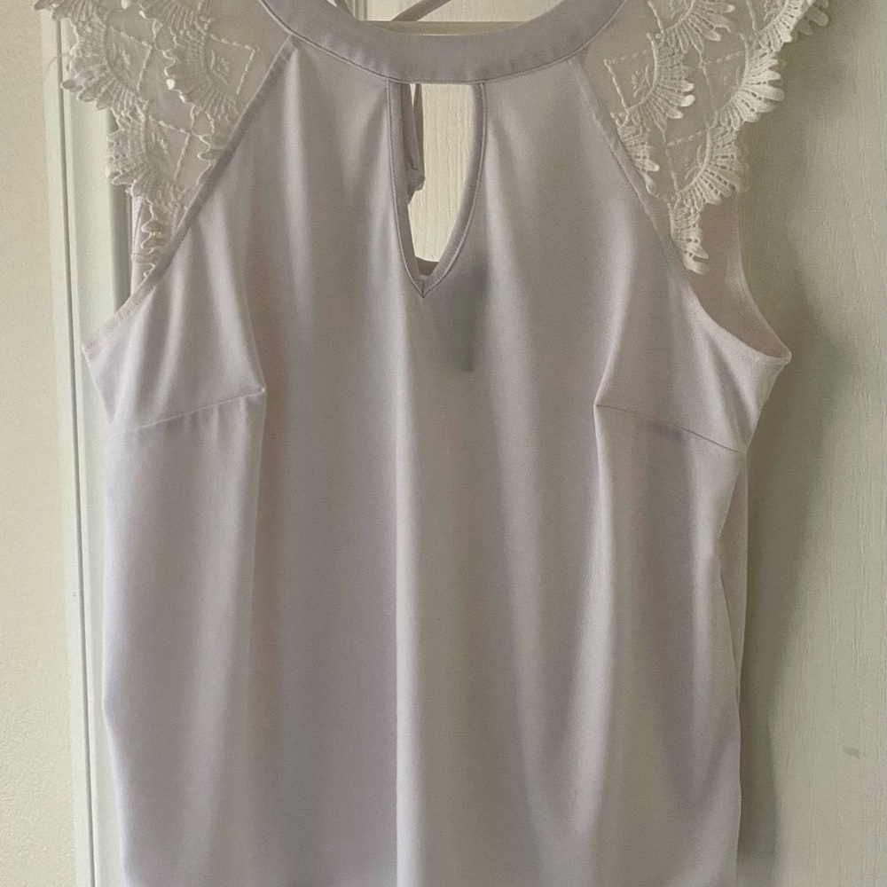 Elegant White Lace Trim Women's sleeveless Top
